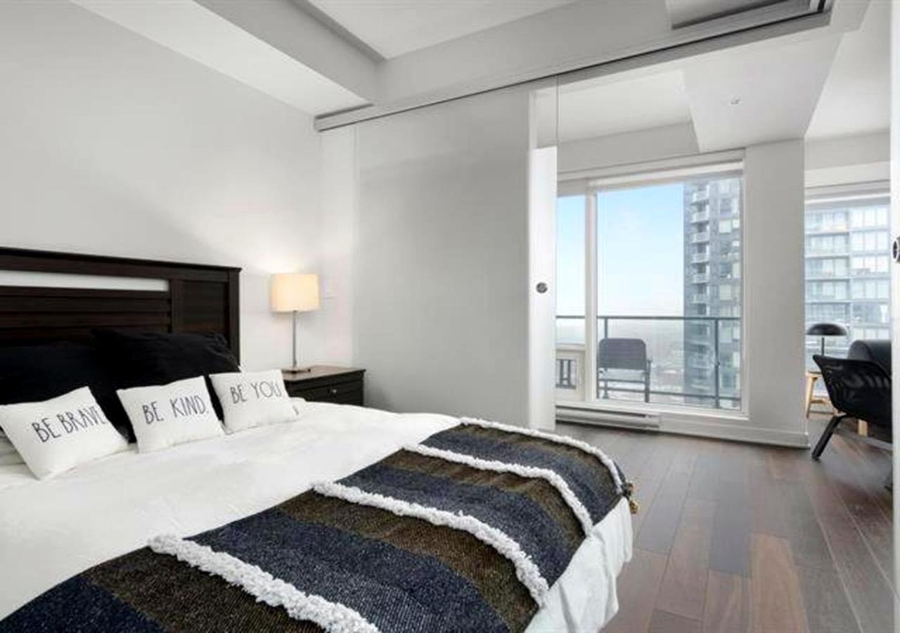 Spectacular Skyline Views - Downtown Montreal - Luxury Condo & Penthouse Szoba fotó