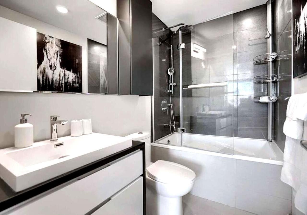 Spectacular Skyline Views - Downtown Montreal - Luxury Condo & Penthouse Szoba fotó