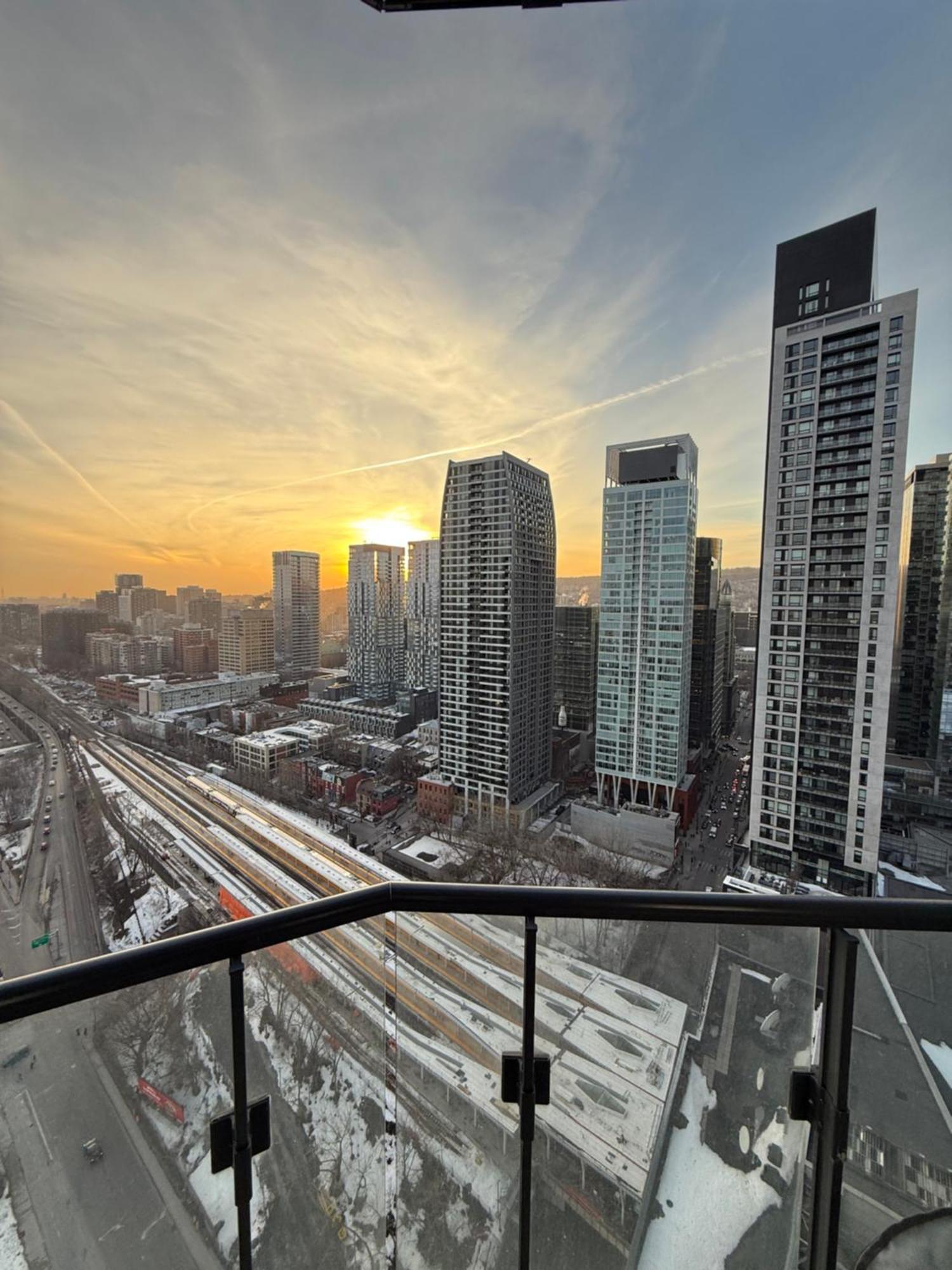 Spectacular Skyline Views - Downtown Montreal - Luxury Condo & Penthouse Szoba fotó